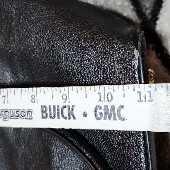 TORY BURCH BLACK PEBBLE LEATHER EMBOSSED TASSELS PURSE BAG - Picture 7 of 16